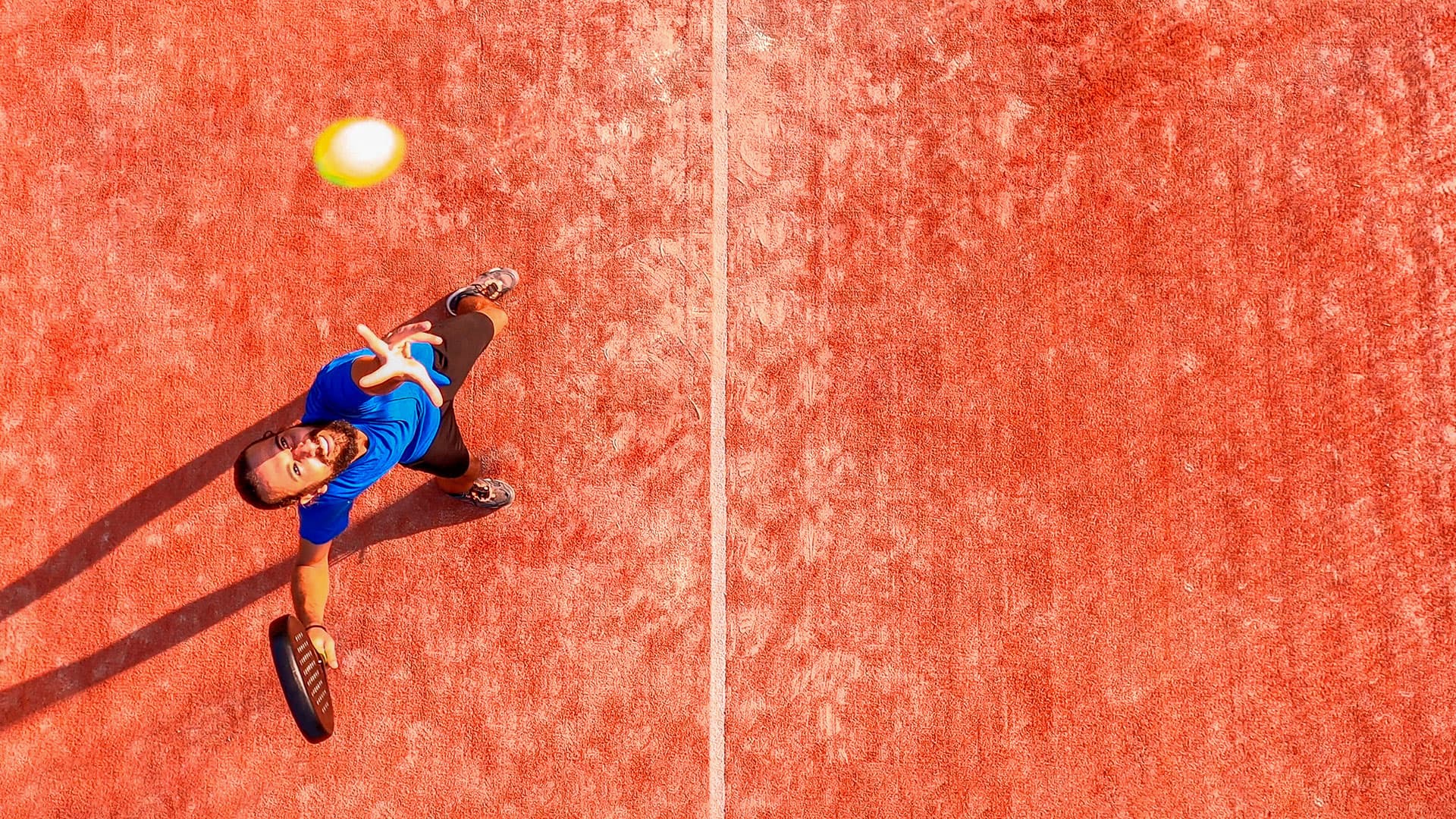 Padel court and wall play
